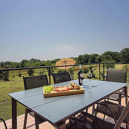 Vakantiehuis House Tamara In Natural Environment